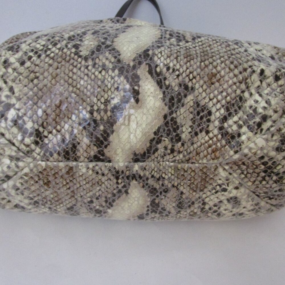 Huge Snake Python Tote Lightweight Leather Bag Ca… - image 8